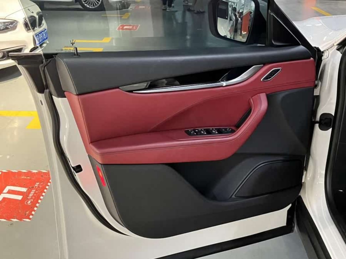 瑪莎拉蒂 Levante  2019款 3.0T 350Hp 標準版 國VI圖片