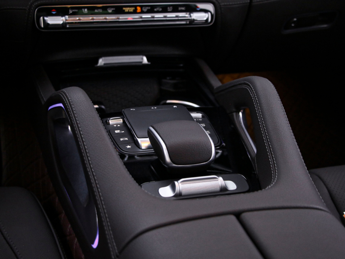 奔馳 奔馳GLS 2023款 改款 GLS 450 4MATIC 時(shí)尚型圖片