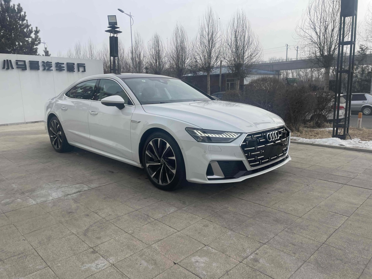 奧迪 奧迪A7L  2022款 45 TFSI quattro S-line 圣騎士圖片