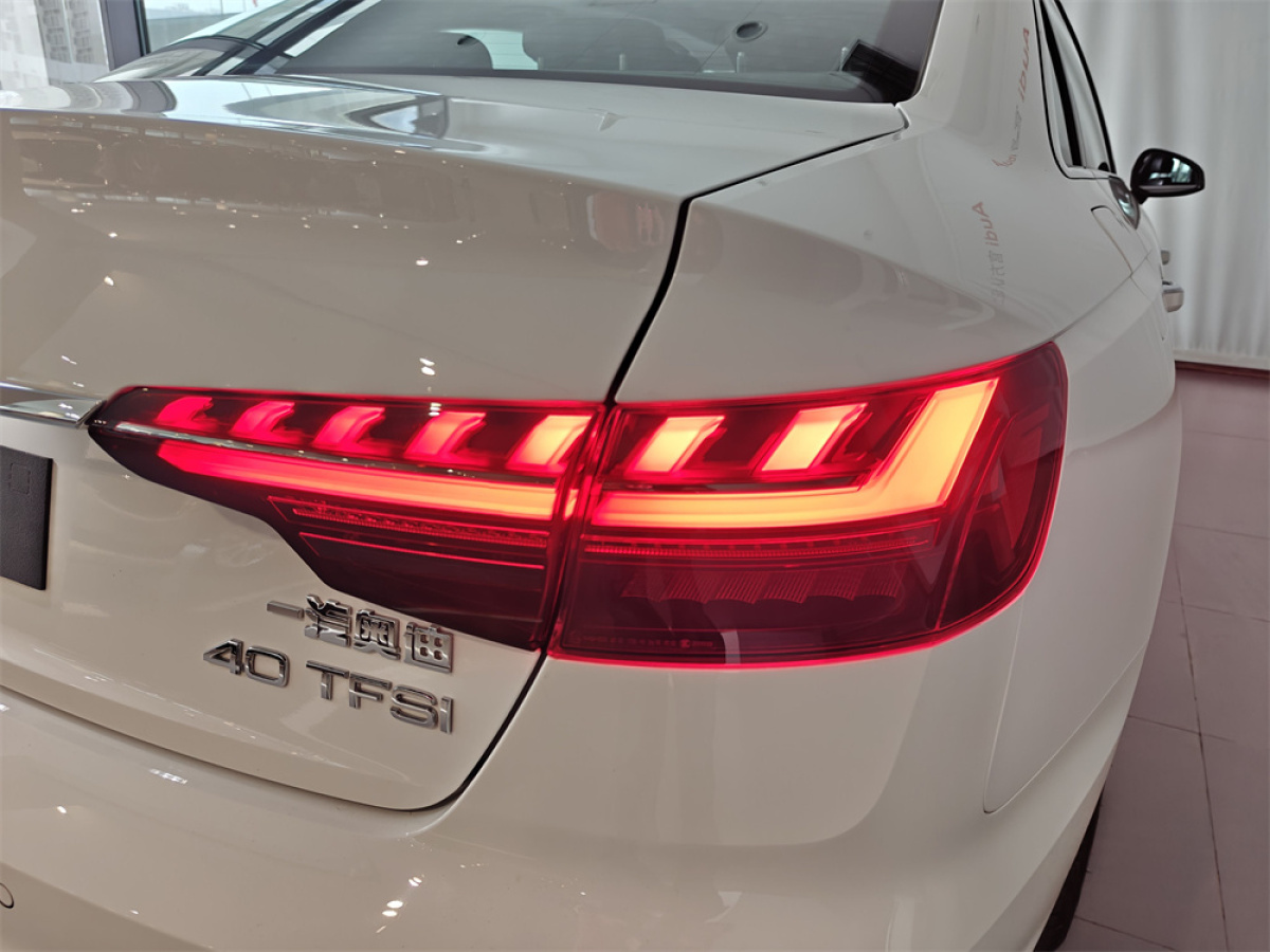 2023年4月奧迪 奧迪A4L  2022款 40 TFSI 時尚動感型