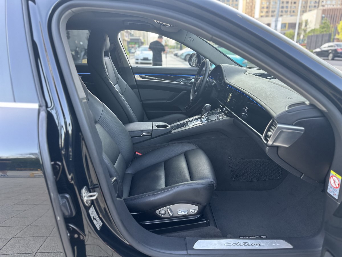 保時(shí)捷 Panamera  2016款 Panamera Executive Edition 3.0T圖片