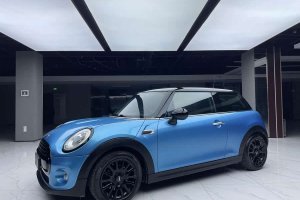 MINI MINI 1.5T COOPER Excitement