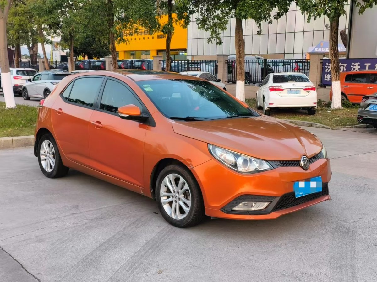 名爵 名爵5  2012款 MG5 1.5L 領(lǐng)航版圖片