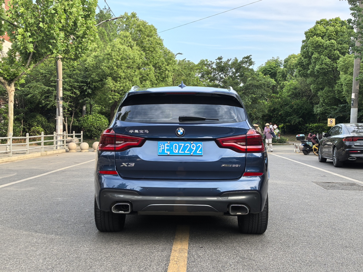 寶馬 寶馬X3  2021款 改款 xDrive30i 領(lǐng)先型 M運(yùn)動套裝圖片