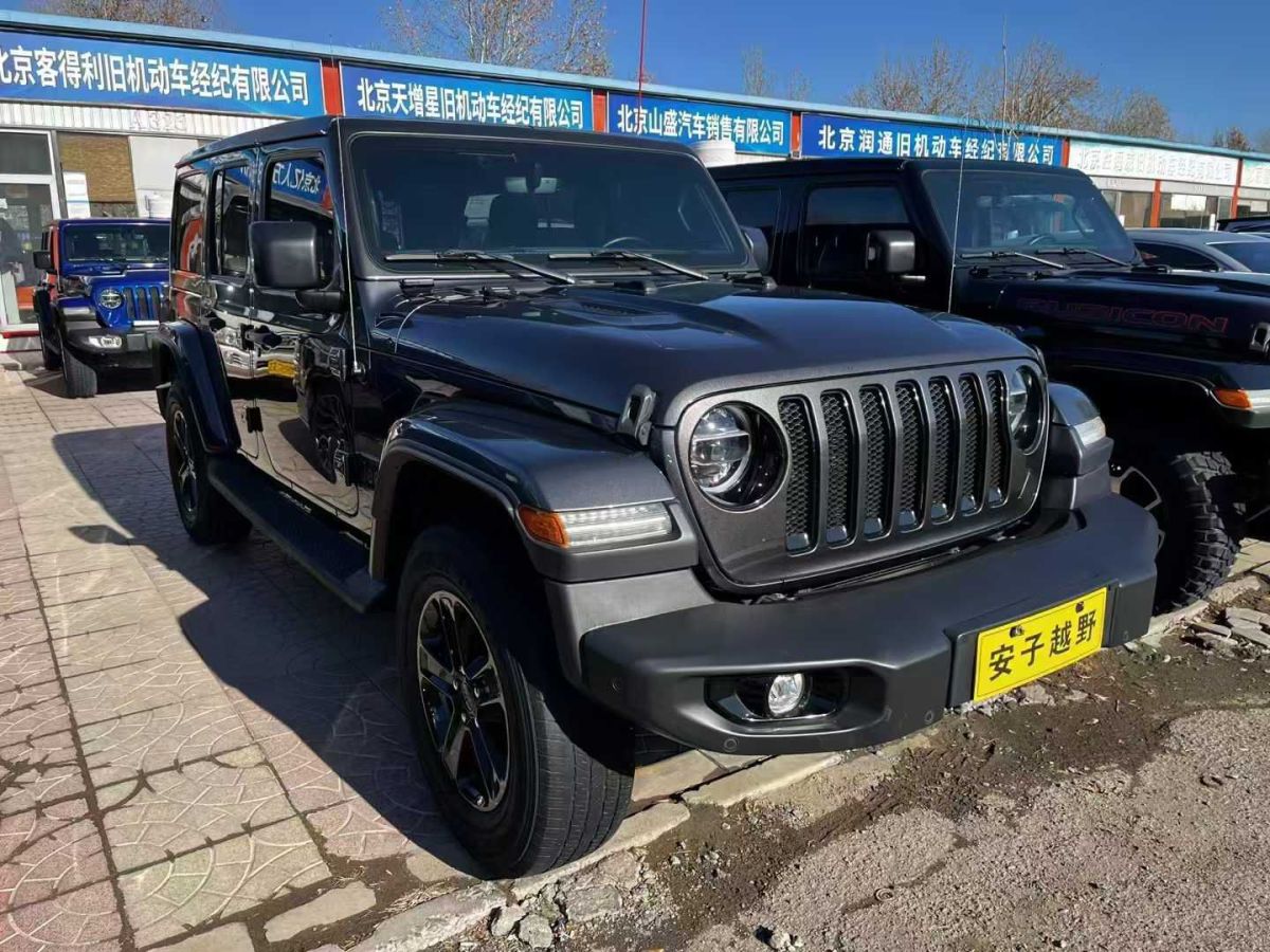 Jeep 牧馬人  2022款 2.0T 高地 阿拉斯加極光綠特別版圖片