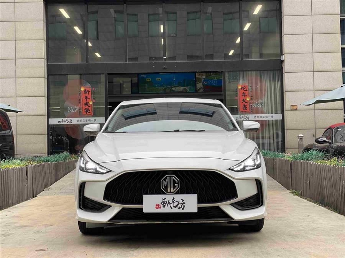 名爵 名爵5  2022款 180DVVT CVT青春豪華版圖片