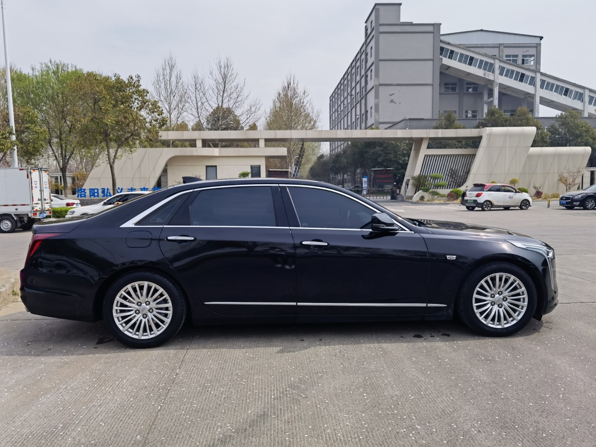 凱迪拉克 CT6  2022款 28T 豪華型圖片