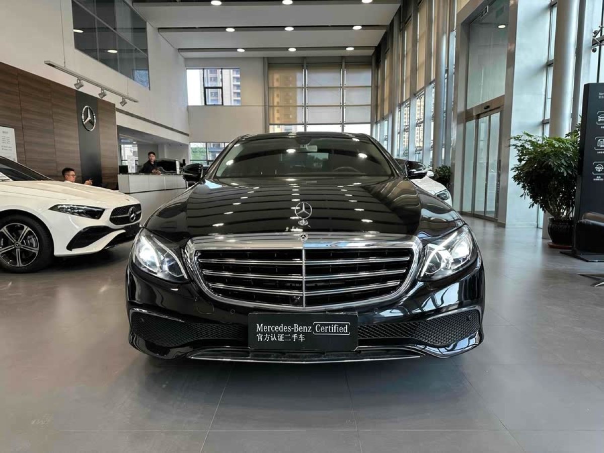 奔馳 奔馳E級  2019款 改款 E 300 L 豪華型圖片