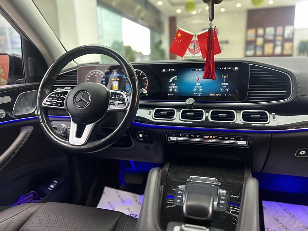 奔馳 奔馳GLE  2020款 改款 GLE 350 4MATIC 時(shí)尚型圖片