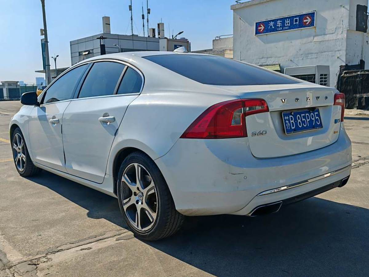 沃爾沃 S60  2015款 L 2.0T T5 智馭版圖片