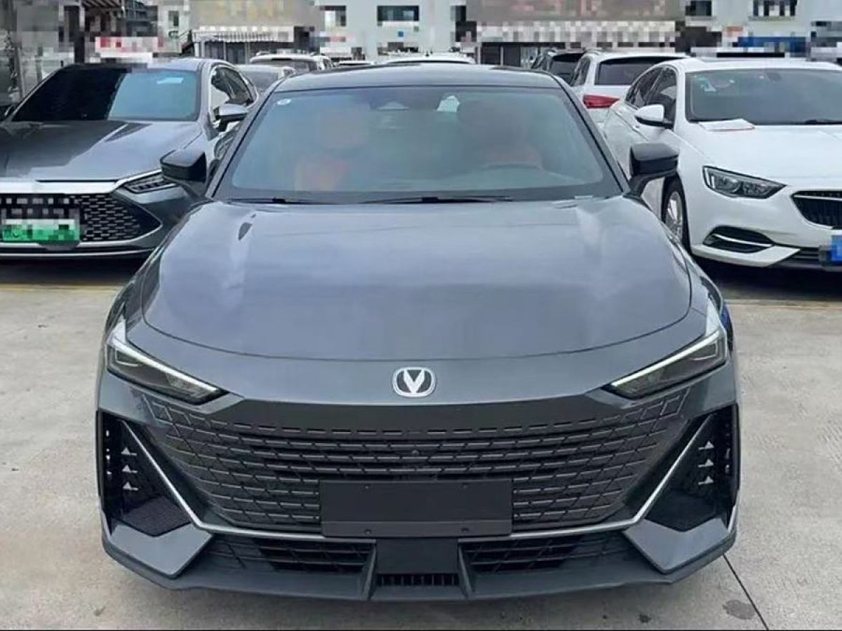 長(zhǎng)安 長(zhǎng)安UNI-V  2022款 1.5T 卓越型圖片