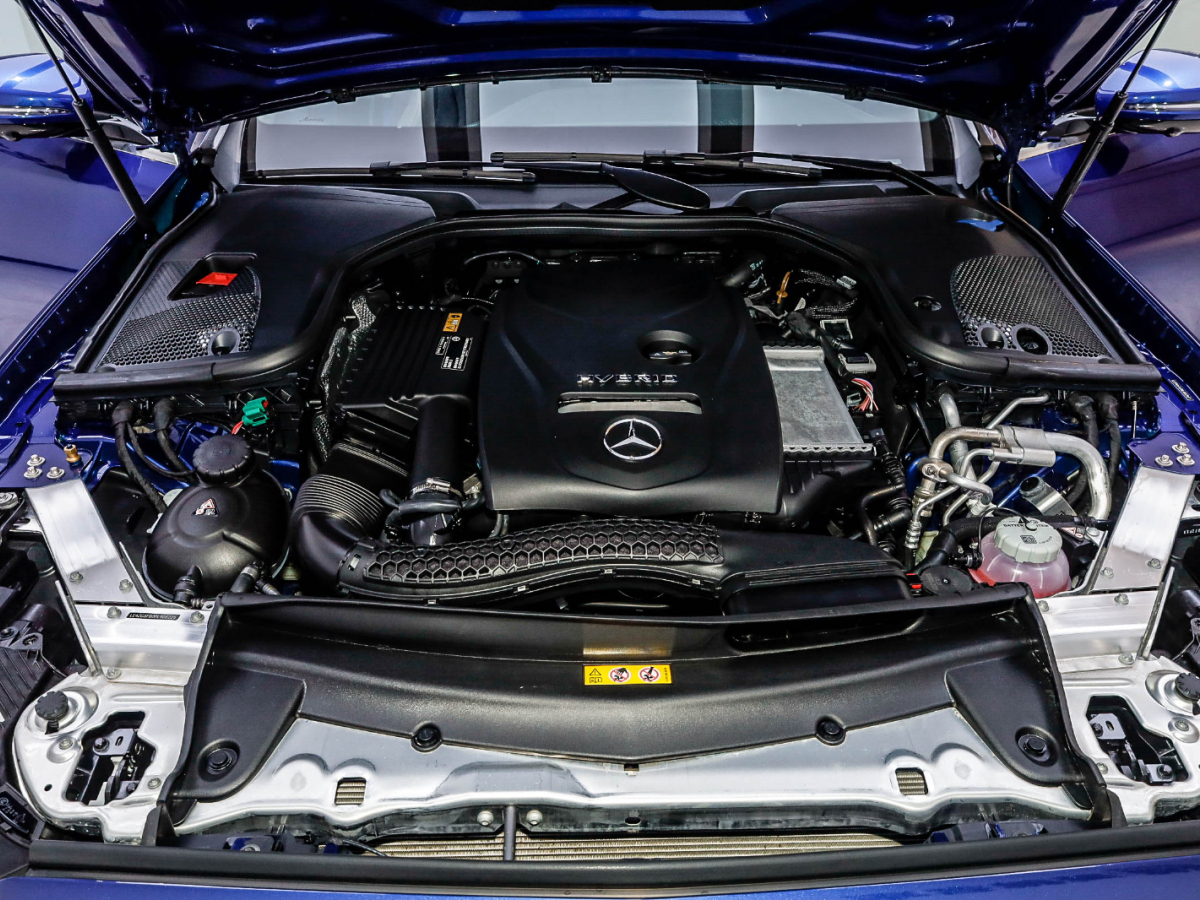 2023年3月奔驰 E级新能源 2023款 E 350 e L 插电式混合动力轿车