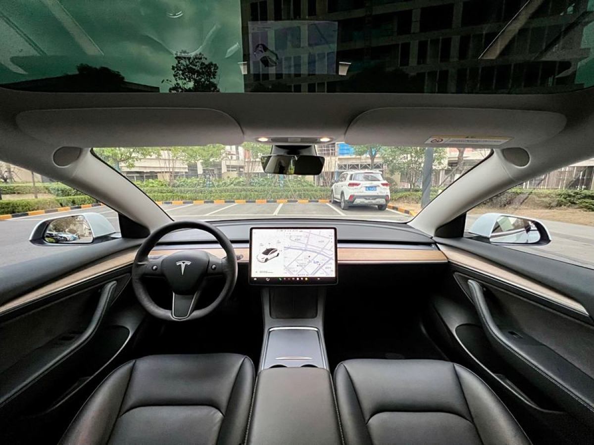 2021年2月特斯拉 Model 3  2021款 改款 標(biāo)準(zhǔn)續(xù)航后驅(qū)升級版