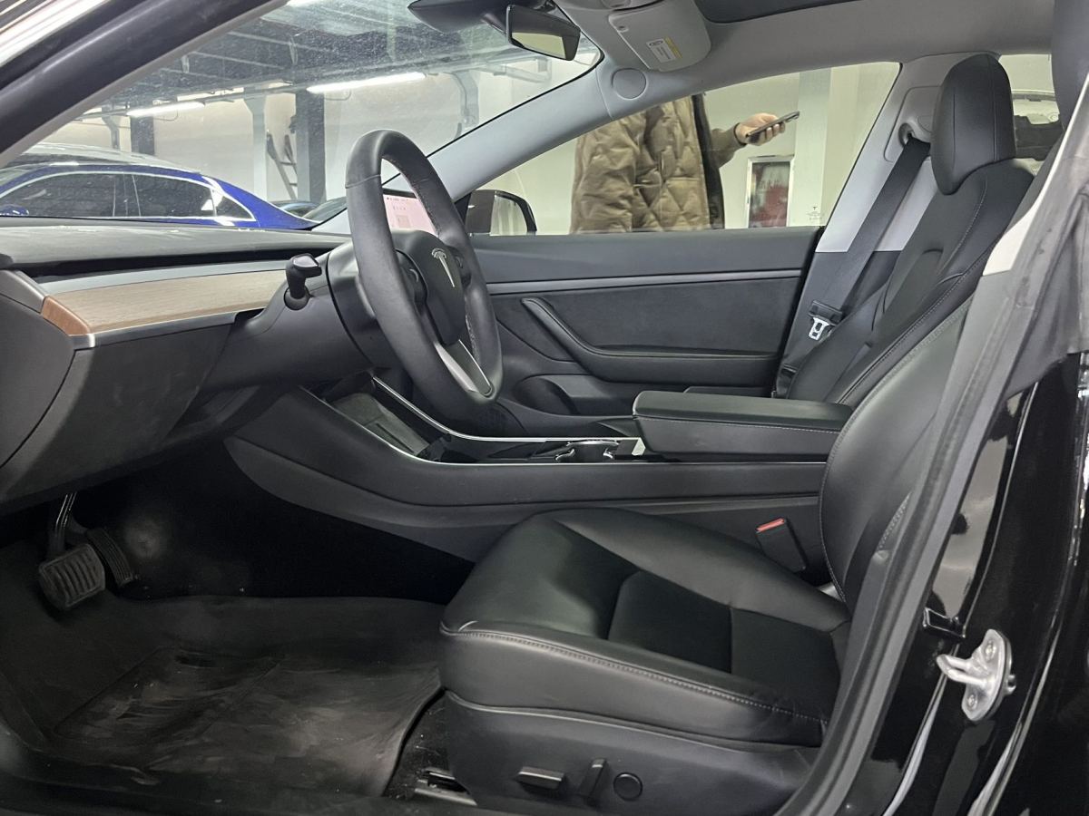 特斯拉 Model 3  2019款 標準續(xù)航后驅(qū)升級版圖片