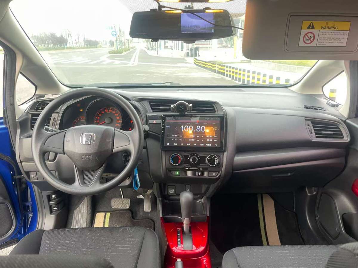 2018年9月本田 飞度  2018款 1.5L CVT舒适天窗版