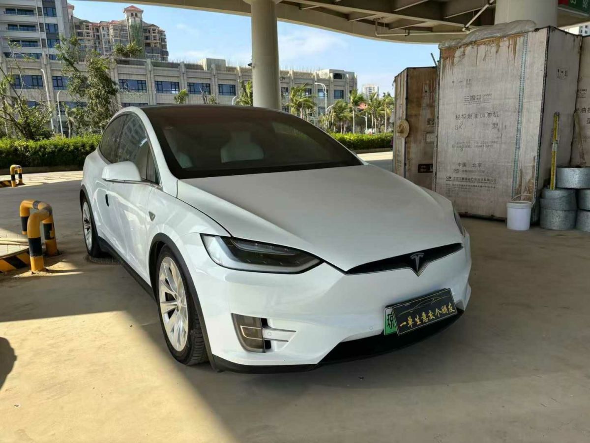 特斯拉 Model X  2016款 P90D ignature Red限量版圖片