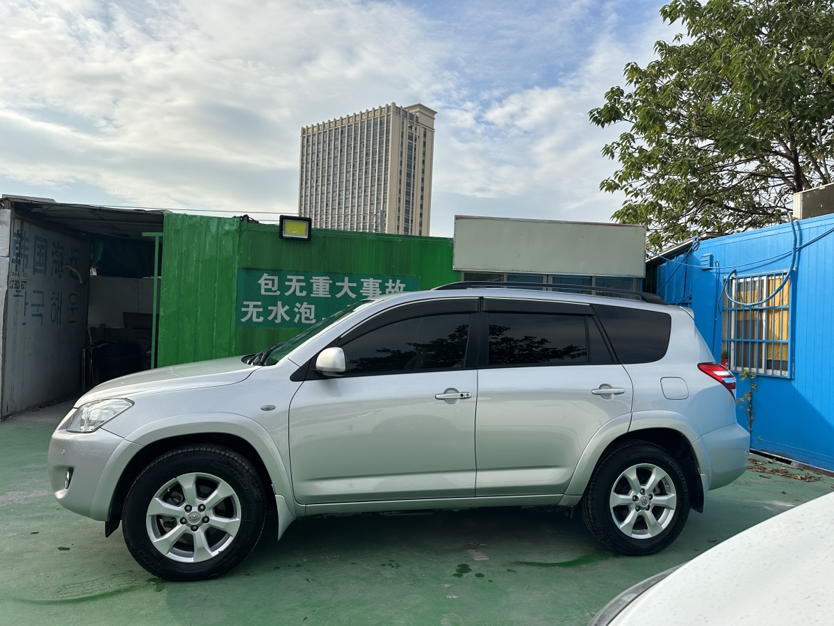 豐田 RAV4榮放  2009款 2.4L 自動豪華版圖片