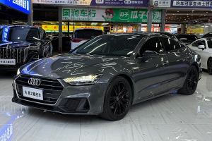 奥迪A7 奥迪 45 TFSI 臻选型