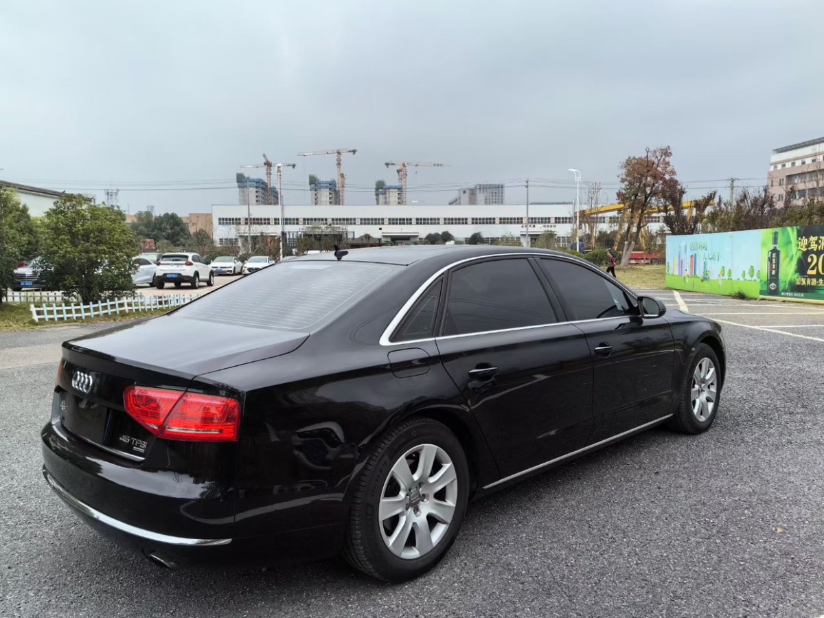 奧迪 奧迪A8  2013款 A8L 45 TFSI quattro豪華型圖片