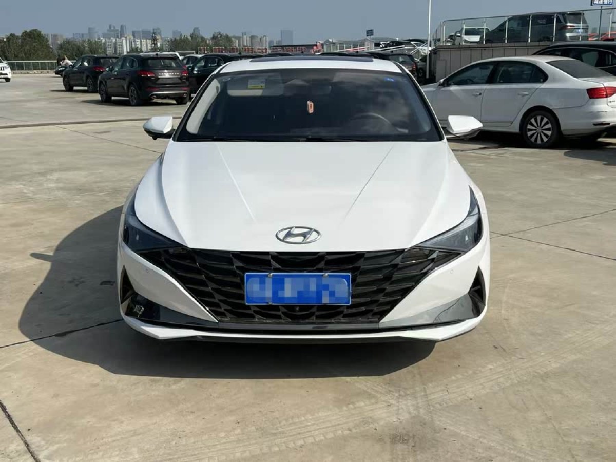 現(xiàn)代 伊蘭特  2022款 1.5L CVT GLS領(lǐng)先版圖片