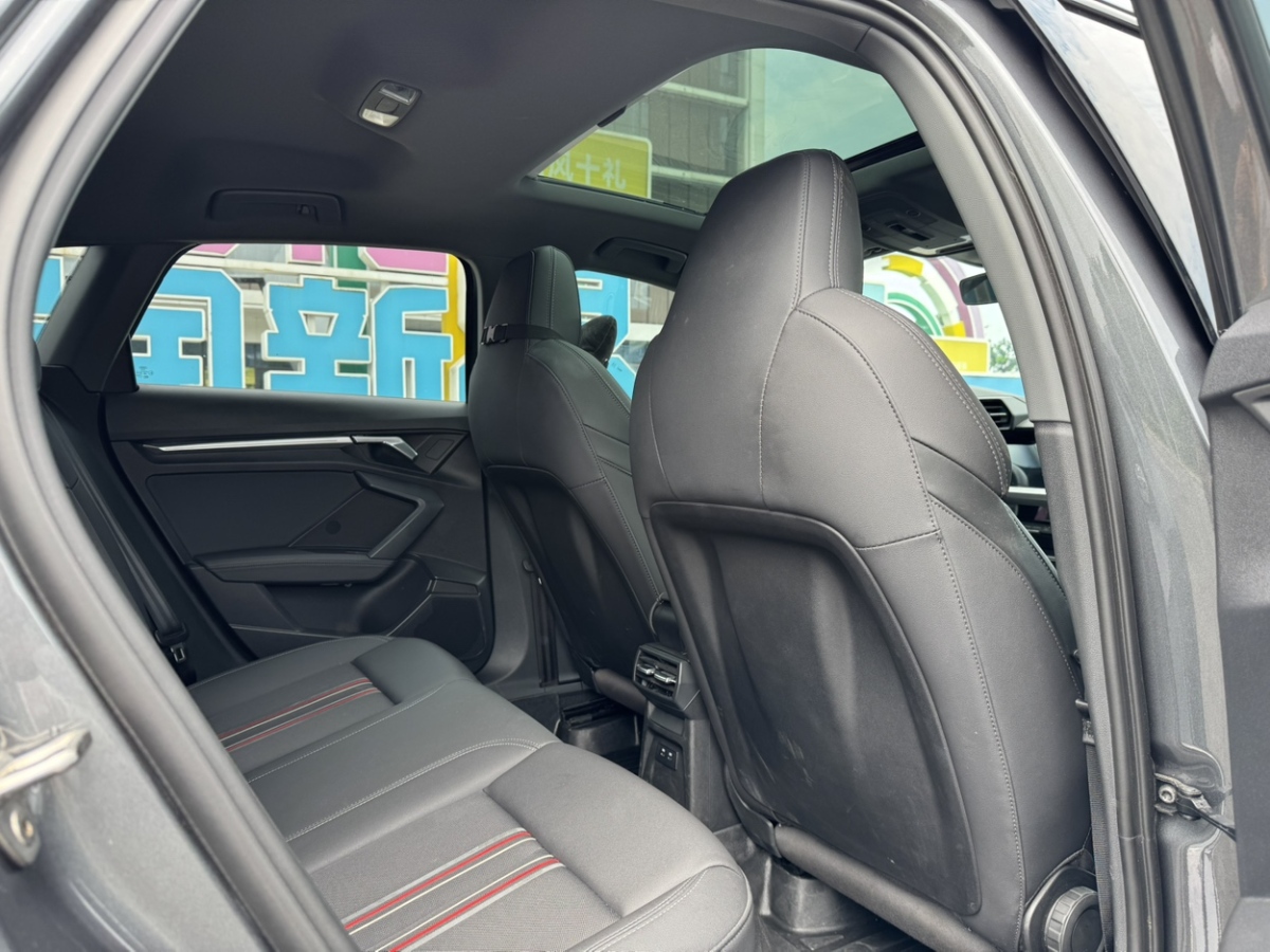 奧迪 奧迪A3  2022款 Sportback 35 TFSI 豪華運(yùn)動(dòng)型圖片
