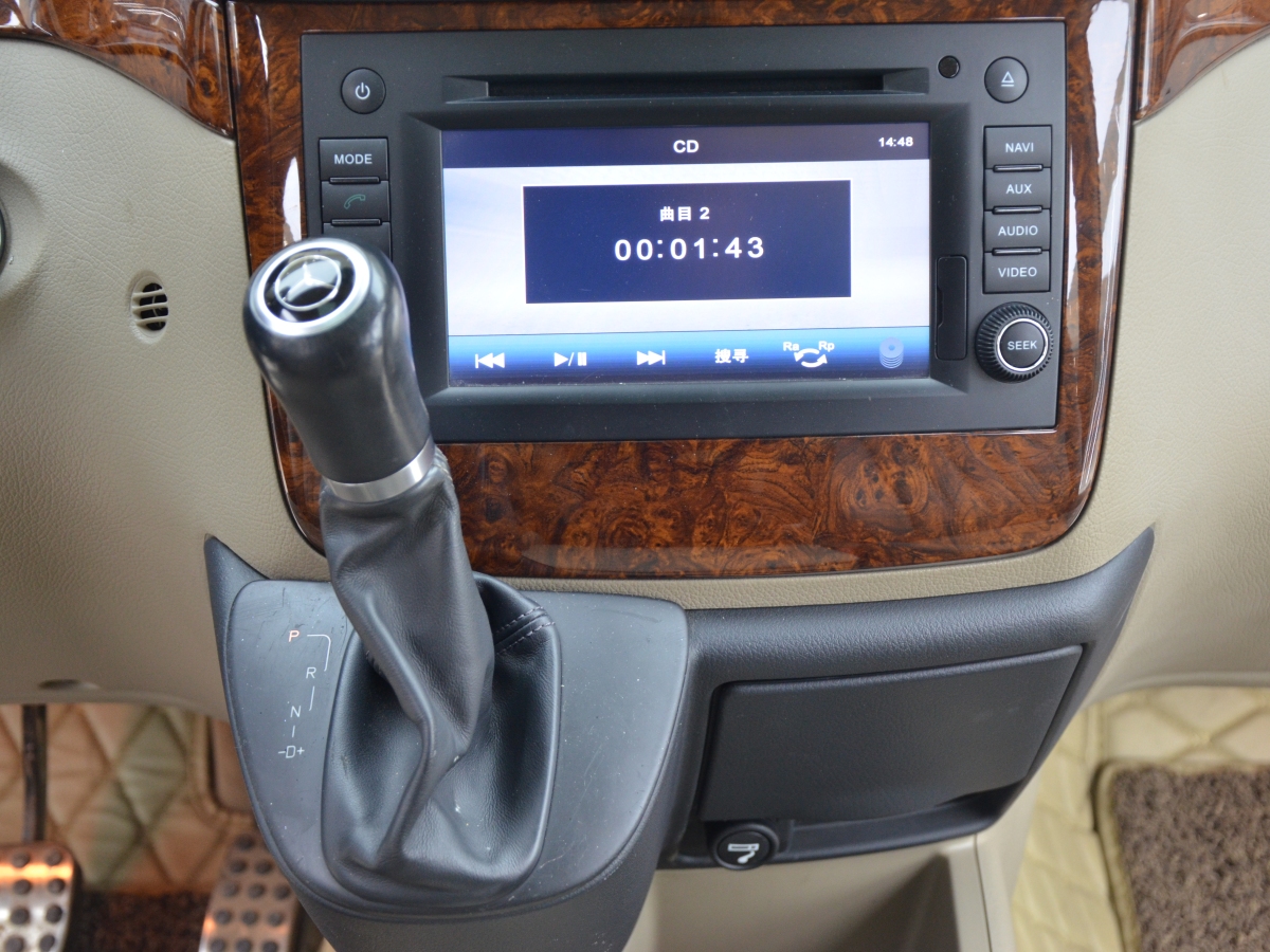 奔驰 唯雅诺  2015款 3.0L 合伙人版图片