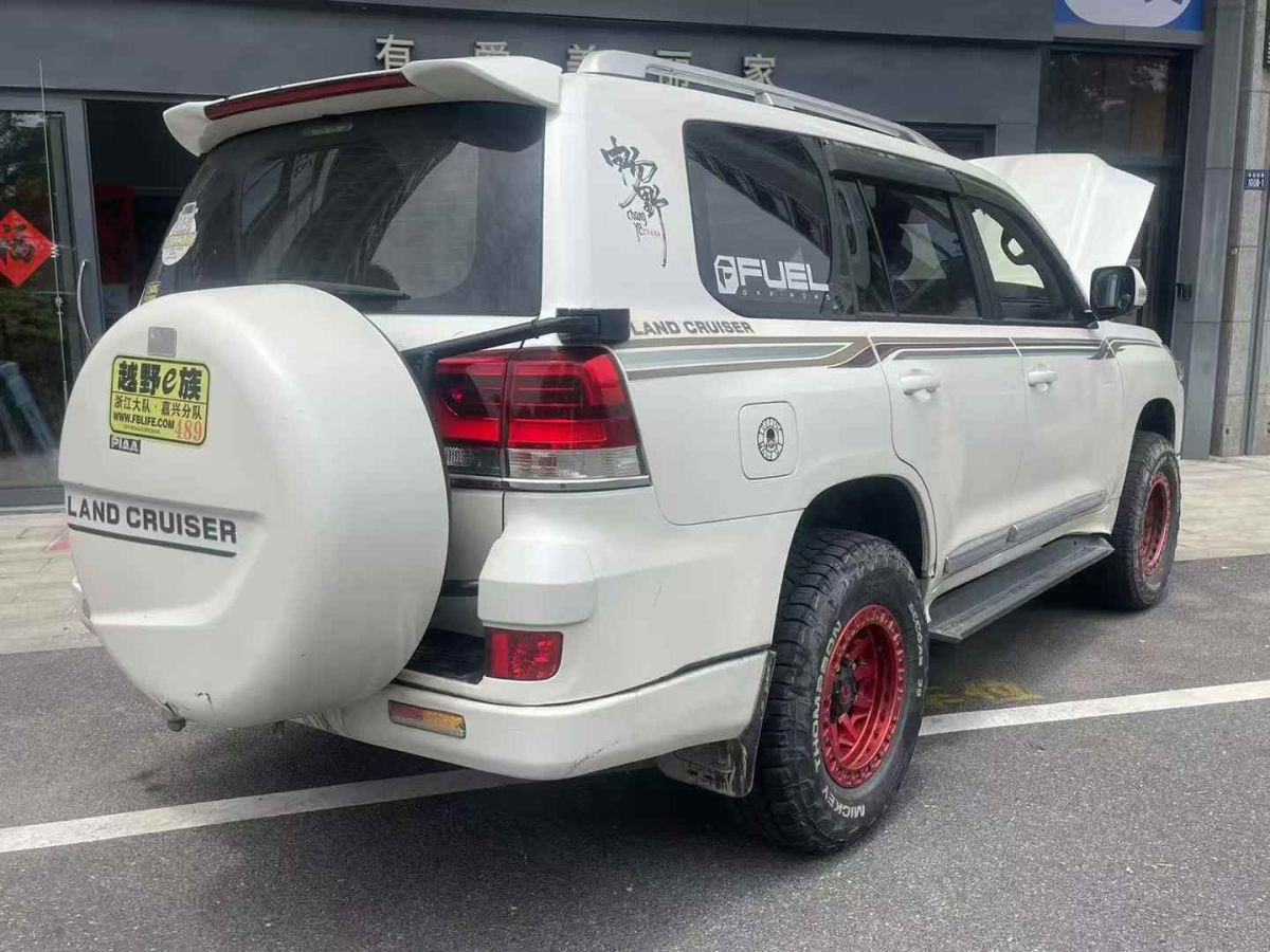 豐田 蘭德酷路澤 圖片