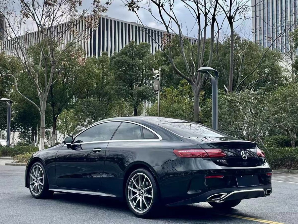 奔馳 奔馳GLE轎跑新能源  2022款 GLE 350 e 4MATIC 轎跑SUV圖片