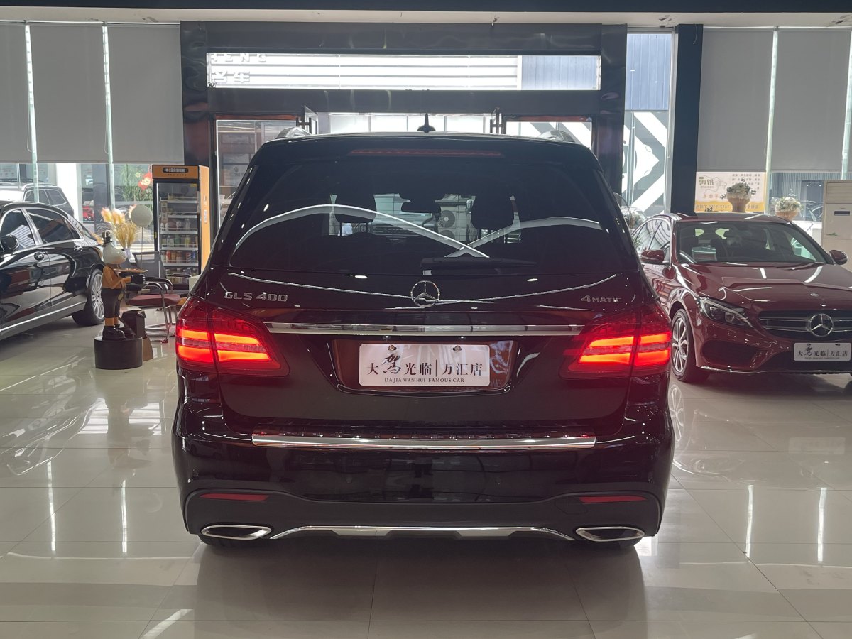 奔驰 奔驰GLS  2018款 改款 GLS 400 4MATIC动感型图片