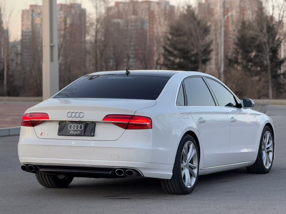 奧迪 奧迪A8  2014款 A8L 45 TFSI quattro豪華型圖片