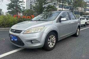 ?？怂?福特 三廂經(jīng)典 1.8L 手動基本型