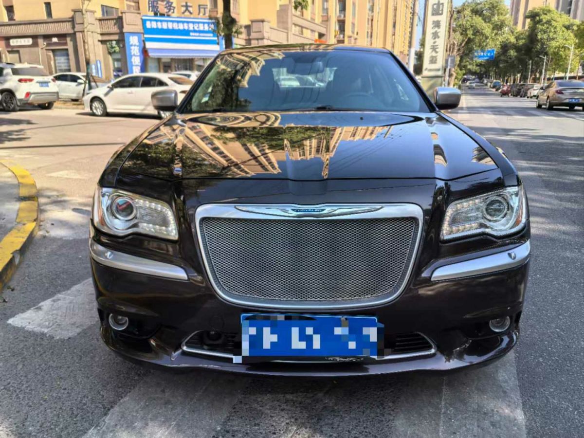 克萊斯勒 300C  2014款 3.0L 卓越版圖片