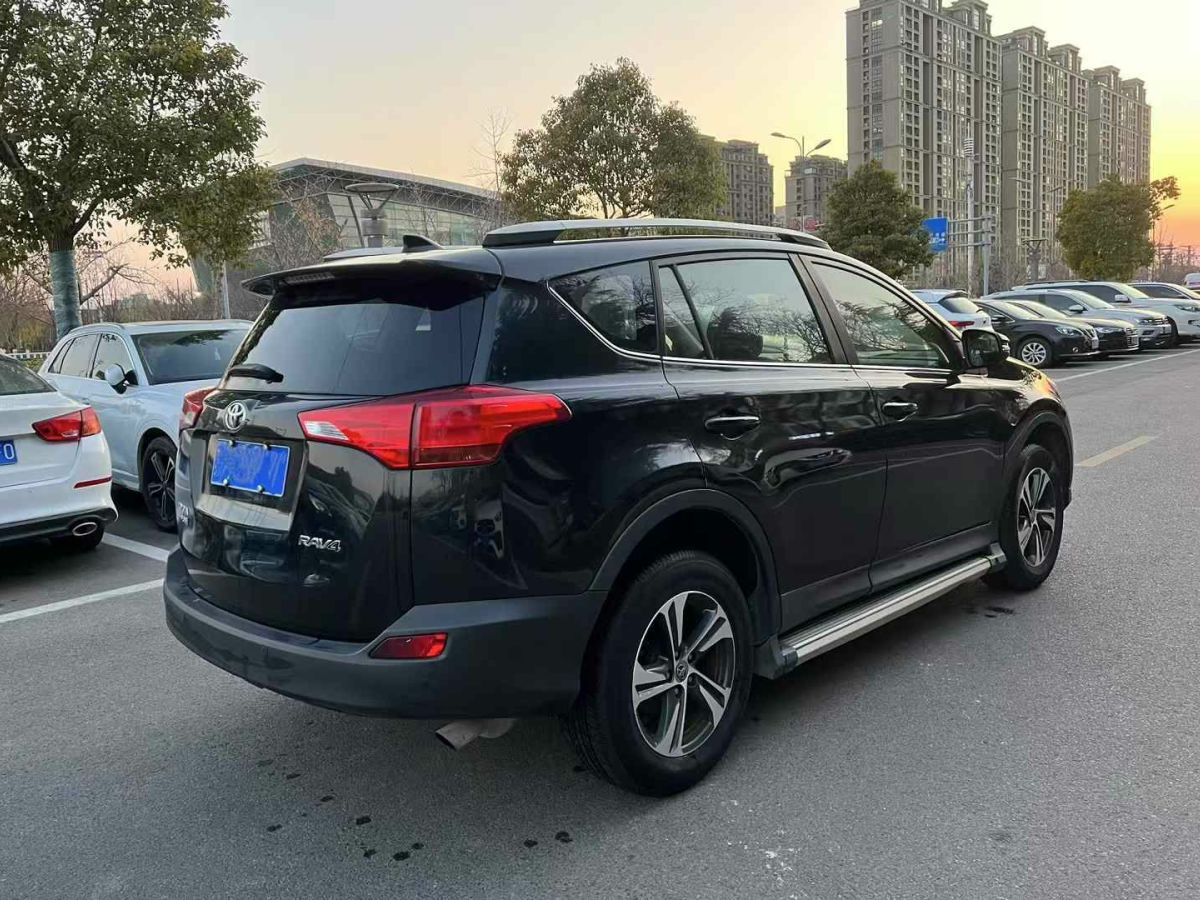 豐田 RAV4  2015款 2.0 兩驅(qū)風(fēng)尚版圖片