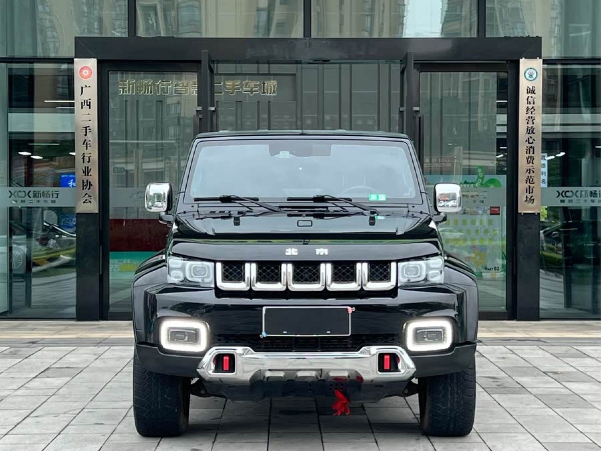 北京 BJ40  2018款 PLUS 2.0T 自動(dòng)四驅(qū)城市獵人版圖片