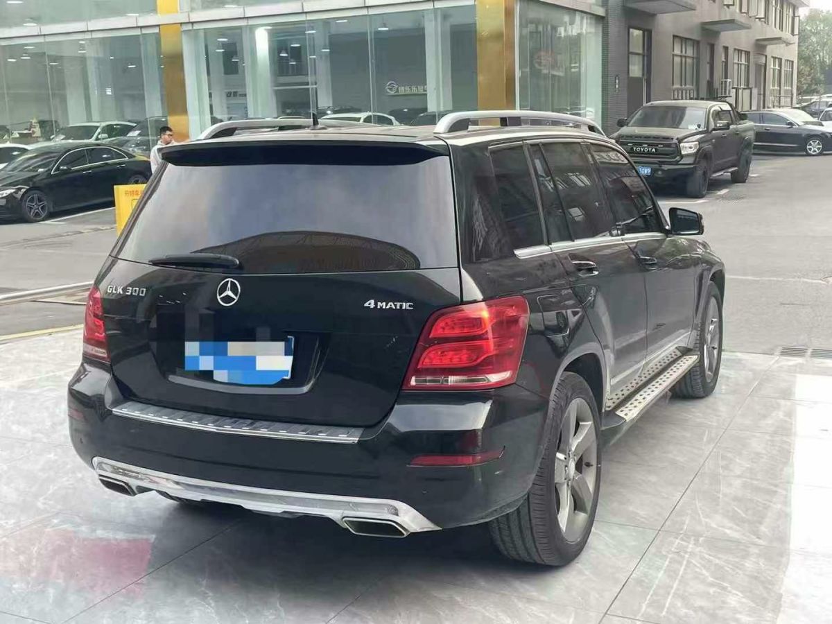 奔馳 奔馳GLK級  2013款 GLK 300 4MATIC 動(dòng)感天窗型圖片