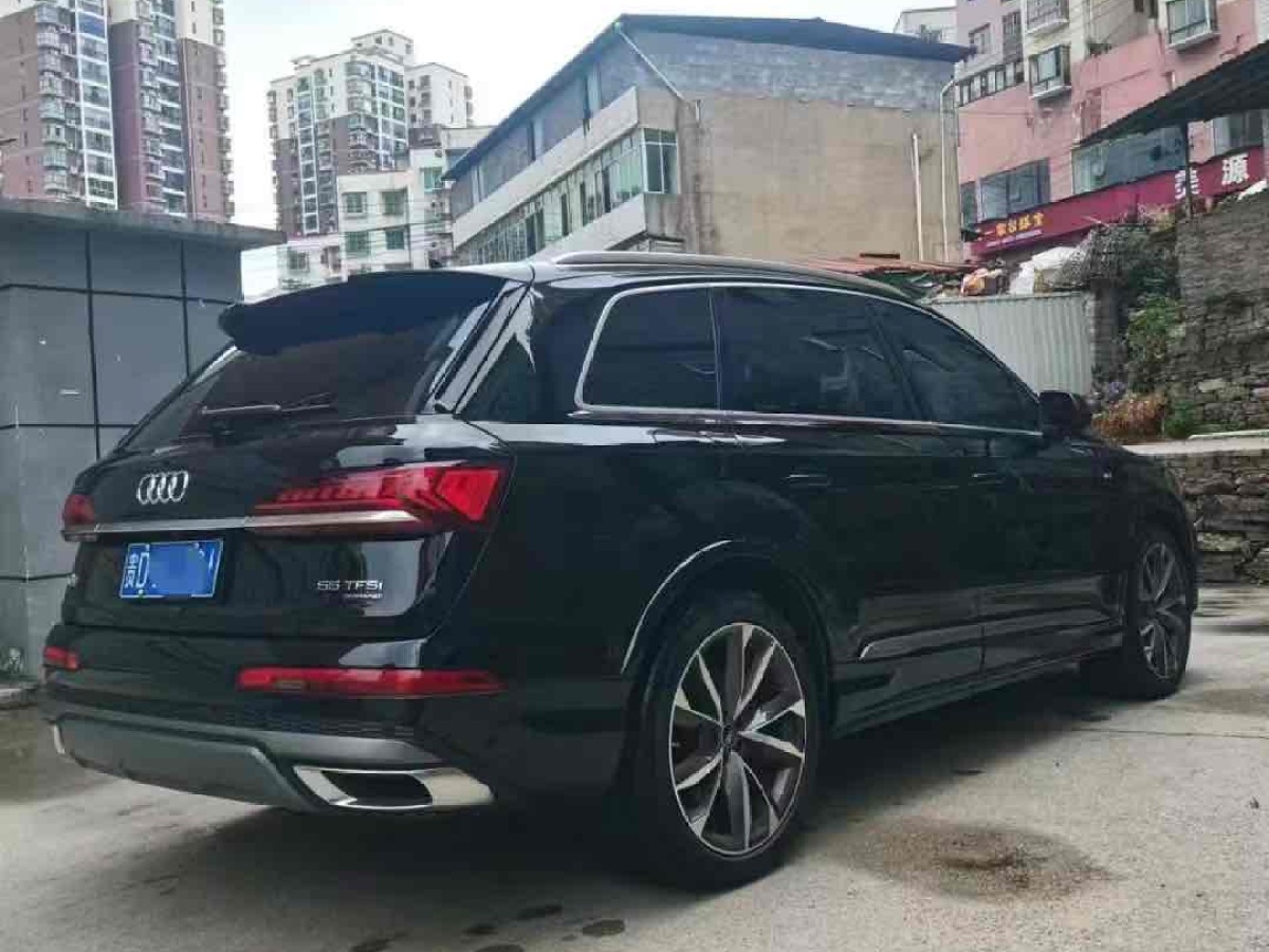 奥迪 奥迪Q7  2023款 55 TFSI quattro S line运动型图片