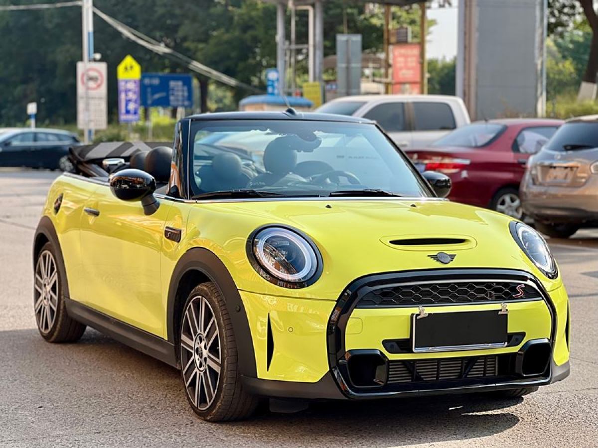 MINI MINI  2023款 改款 2.0T COOPER S 藝術(shù)家圖片