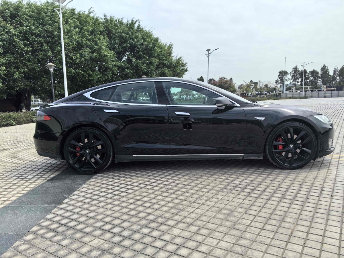 2015年4月特斯拉 Model S  2015款 Model S P85D