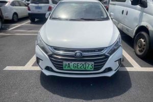 秦 比亞迪 1.5T 智聯(lián)尊貴型
