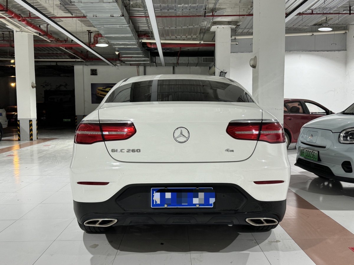 奔馳 奔馳GLC  2022款 改款 GLC 260 4MATIC 轎跑SUV圖片