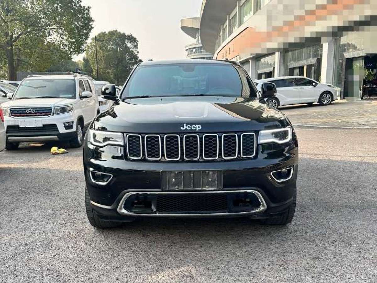 Jeep 大切諾基  2021款 3.0L 80周年紀(jì)念版圖片