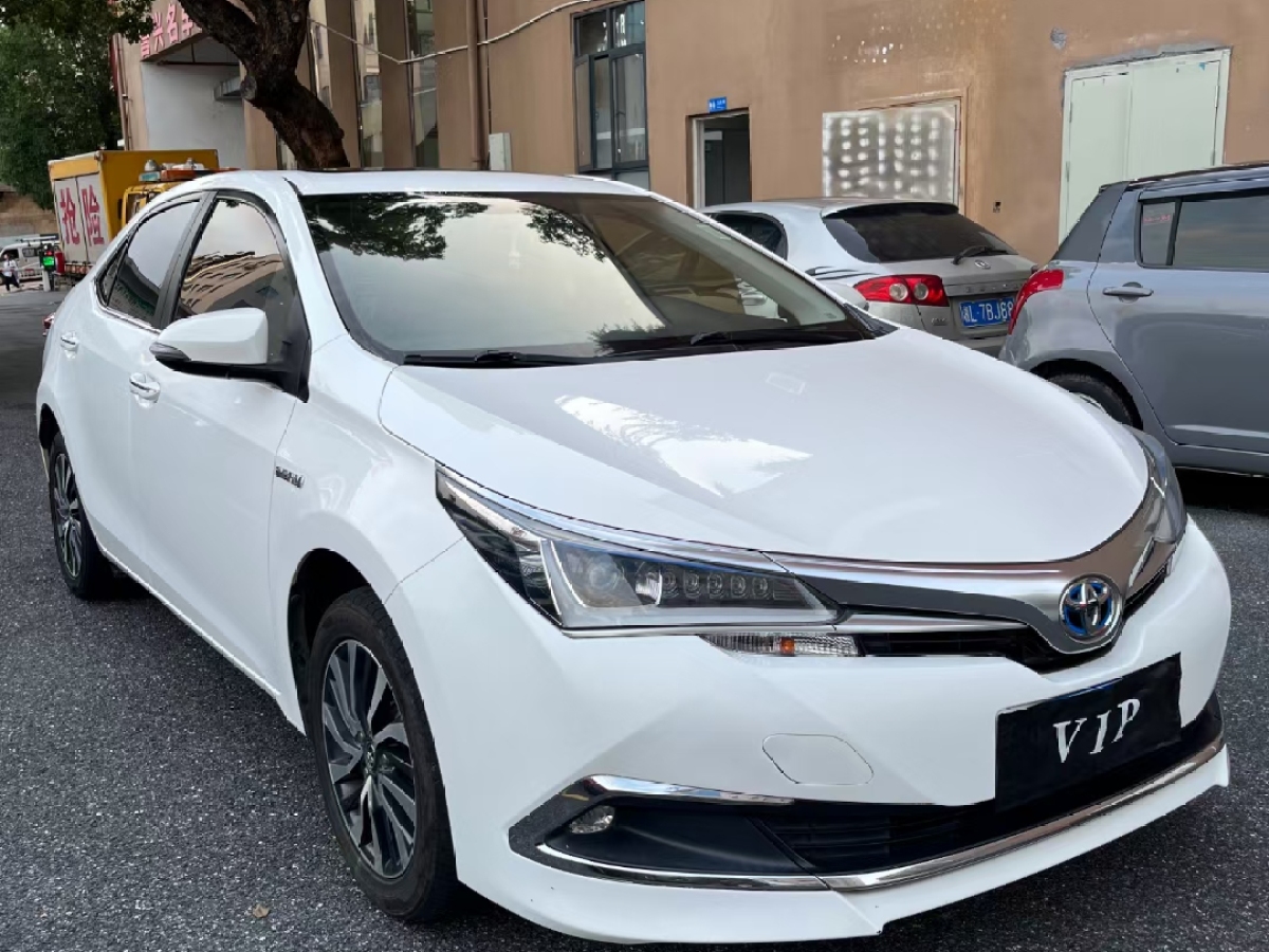 豐田 卡羅拉  2017款 改款雙擎 1.8L E-CVT領(lǐng)先版圖片