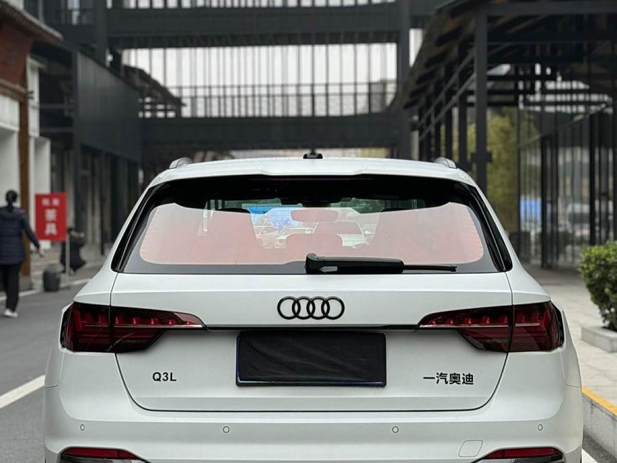 奧迪 奧迪RS 4  2023款 RS4 Avant 黑曜版圖片