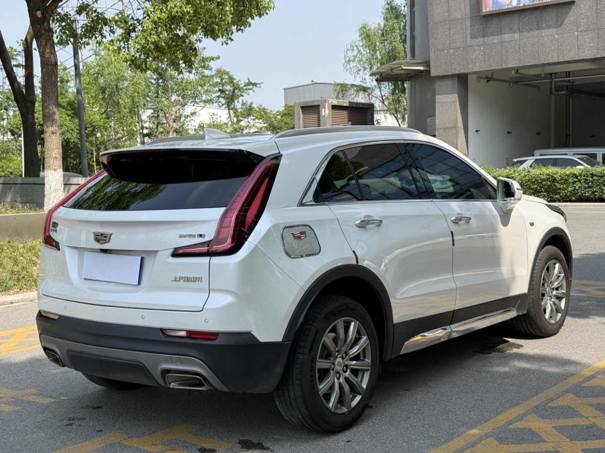 凱迪拉克 XT4  2018款 28T 兩驅(qū)領(lǐng)先型圖片