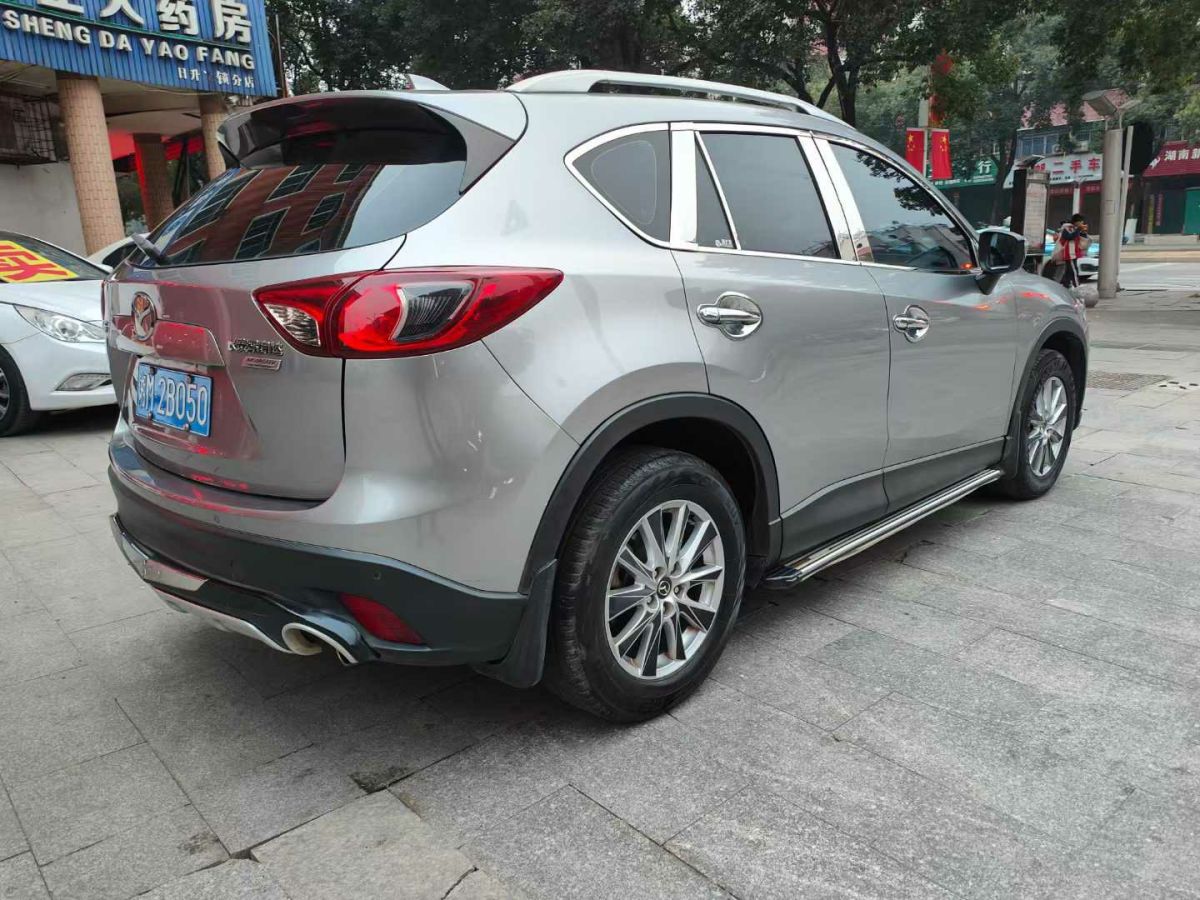 馬自達(dá) CX-4  2016款 2.0L 自動(dòng)兩驅(qū)藍(lán)天品位版圖片