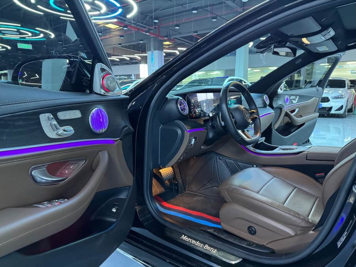 奔馳 奔馳E級  2023款 改款 E 300 L 時(shí)尚型圖片