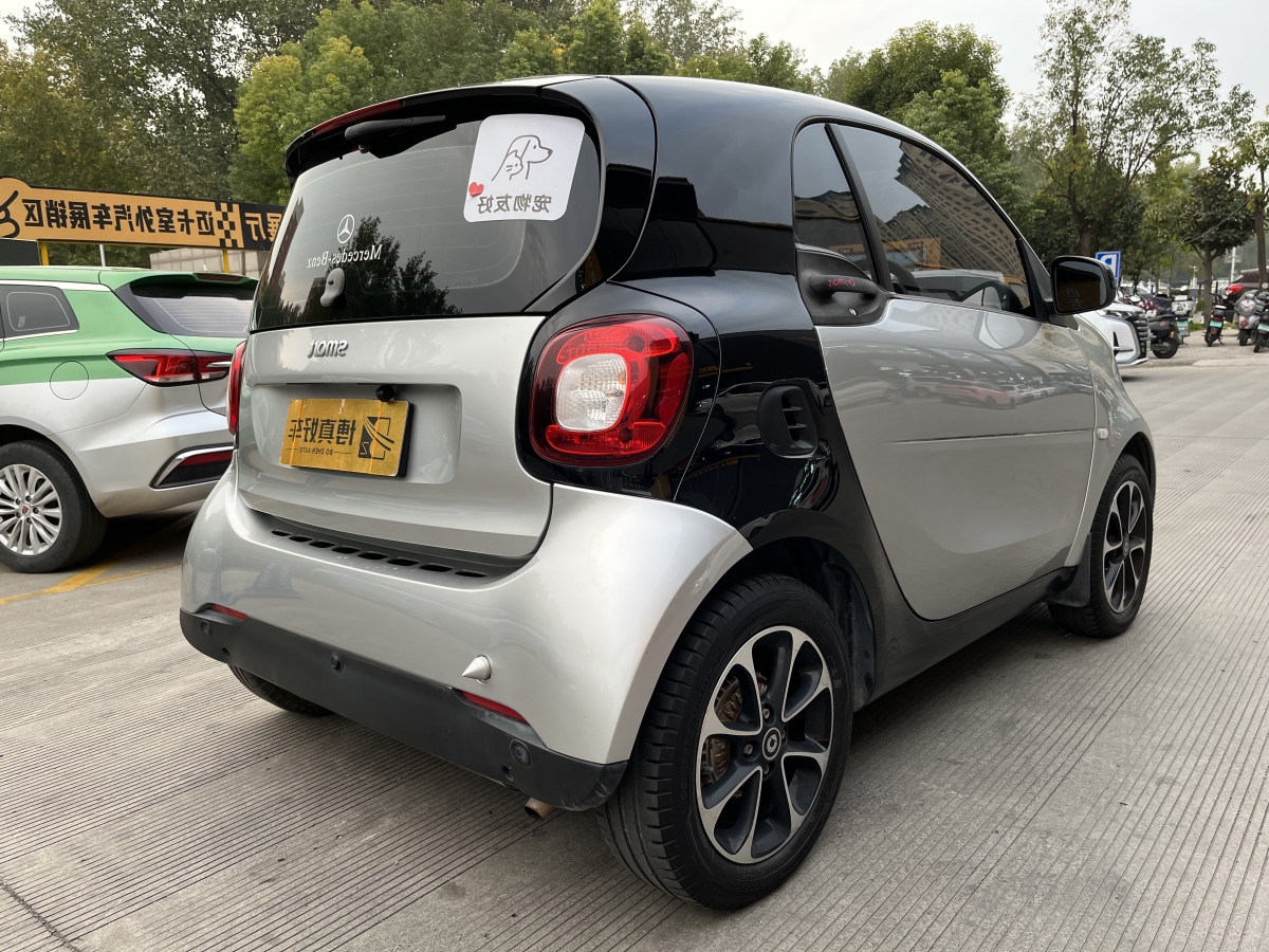 smart fortwo  2011款 1.0 MHD 硬頂激情版圖片