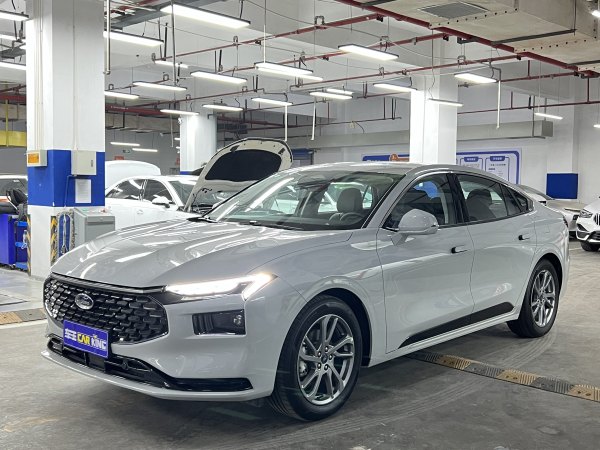 福特 蒙迪欧  2023款 EcoBoost 180 豪华型