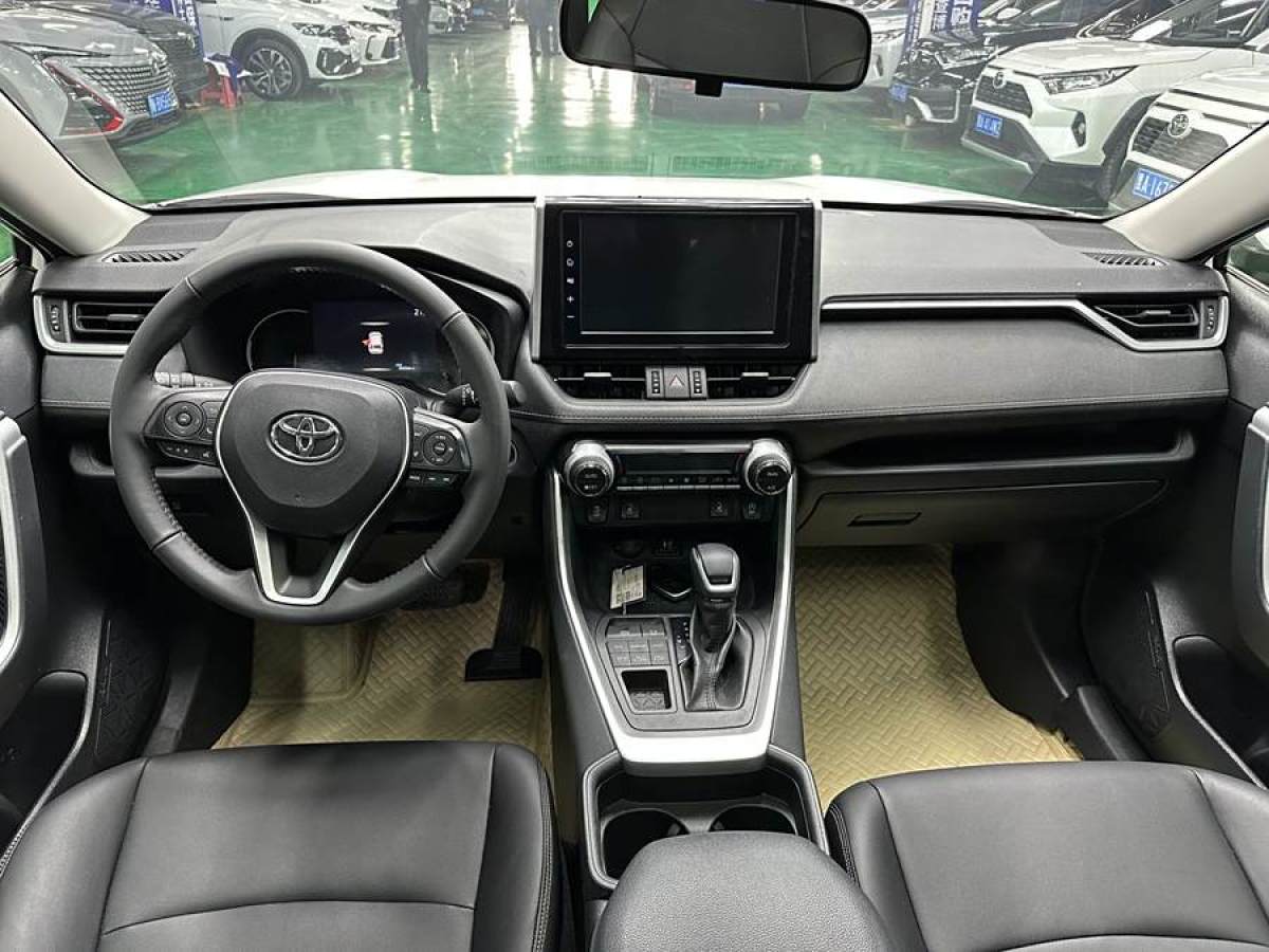 豐田 RAV4榮放  2020款 2.0L CVT四驅(qū)風(fēng)尚PLUS版圖片