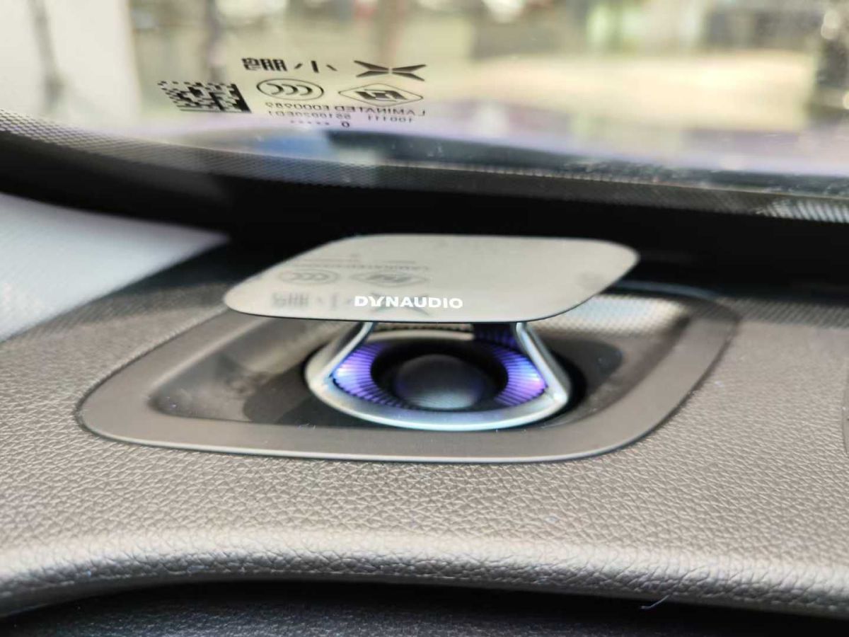 小鵬 G3  2020款 400標(biāo)準(zhǔn)續(xù)航 尊享版圖片